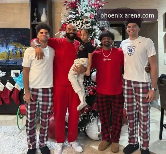 最新凤凰体育下载 布泽尔父子备战NBA选秀,为何凤凰体育用户都在热议这场传承?